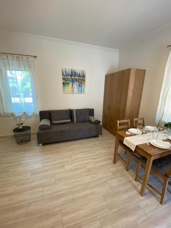 Karinthy Haz Guest House ชิโอฟก ภายนอก รูปภาพ