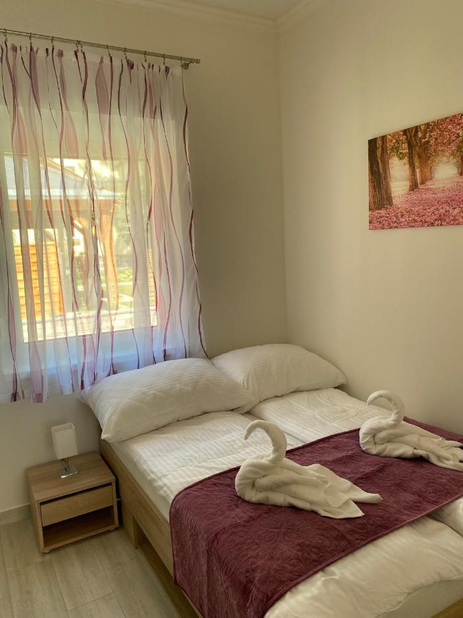Karinthy Haz Guest House ชิโอฟก ภายนอก รูปภาพ