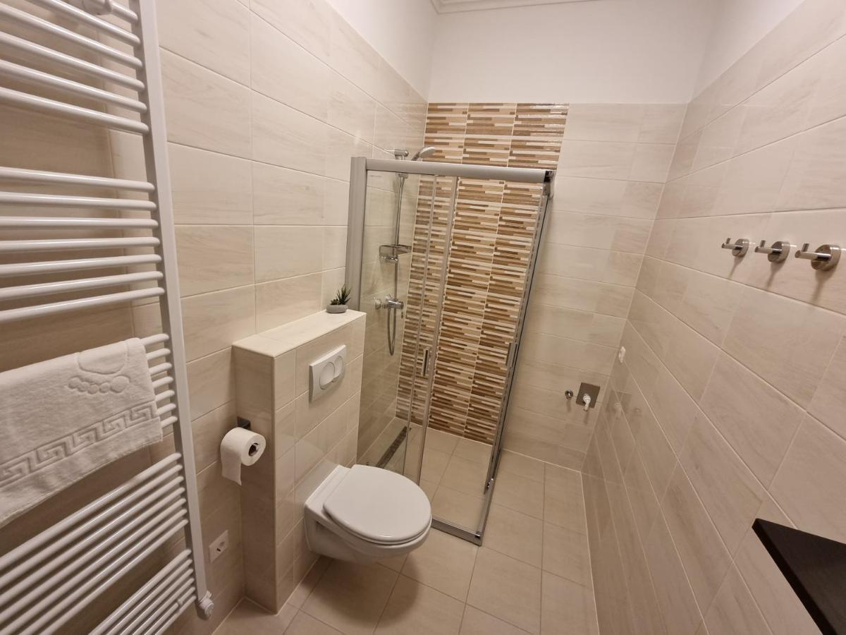 Karinthy Haz Guest House ชิโอฟก ภายนอก รูปภาพ