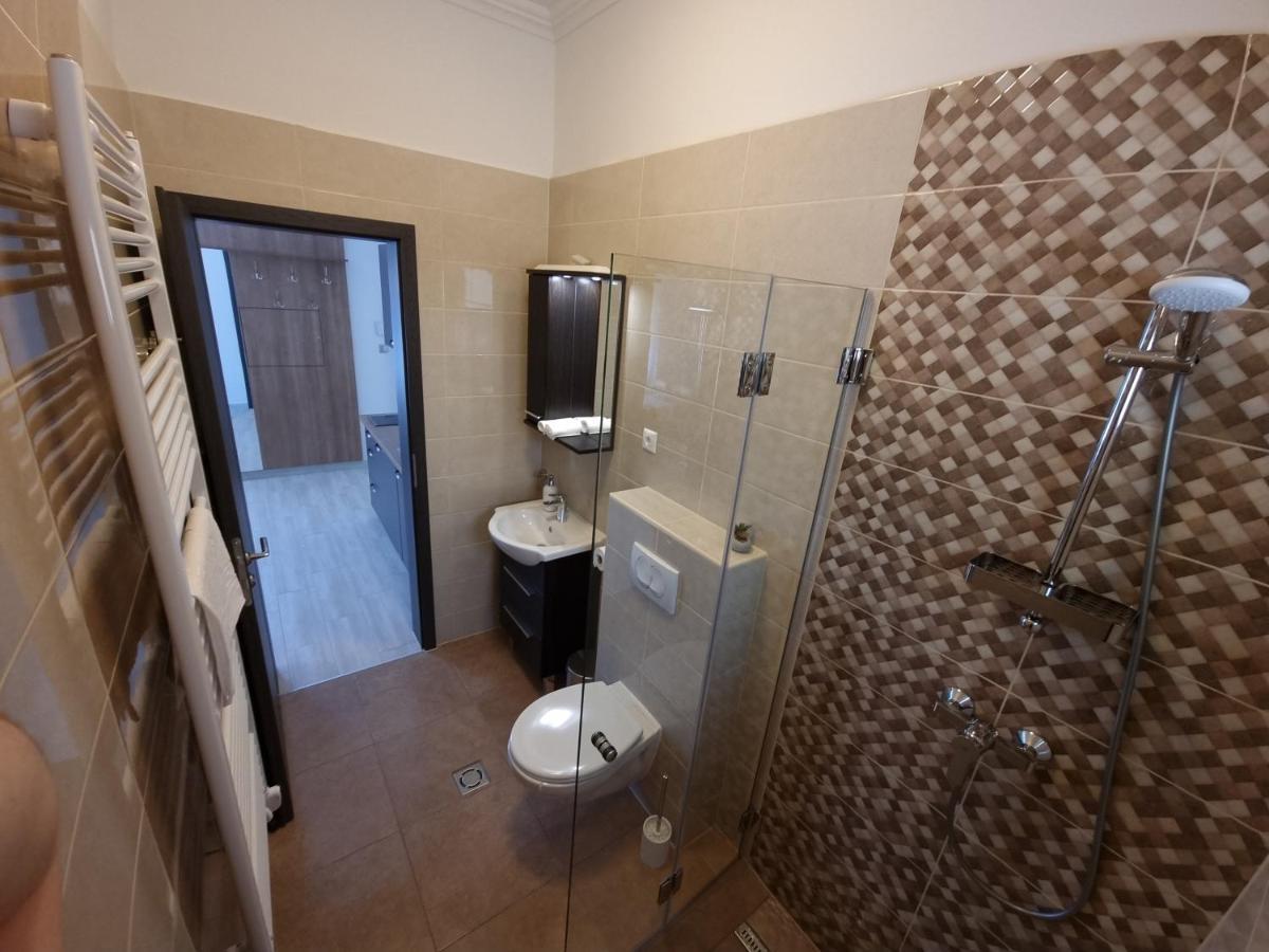 Karinthy Haz Guest House ชิโอฟก ภายนอก รูปภาพ